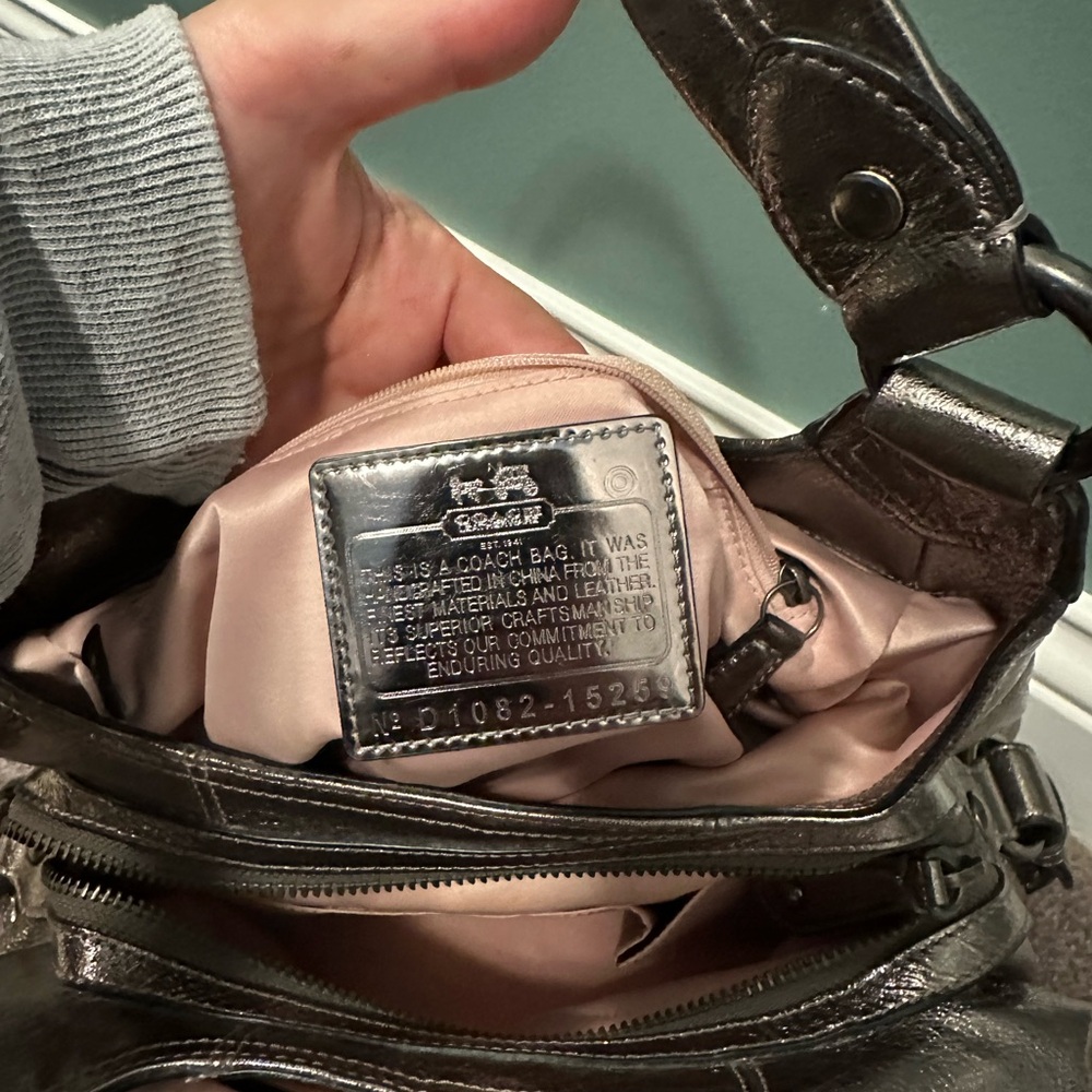 Coach Maggie metallic gunmetal shoulder bag - Picture 6 of 9